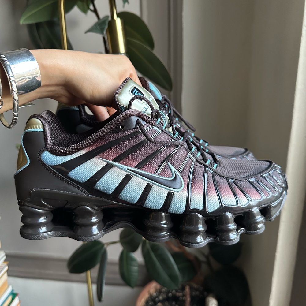 Nike Shox TL Sneakers in Velvet Brown, Denim & Desert Khaki